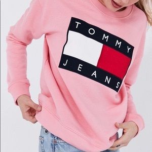 Tommy Jeans for UO pullover sweatshirt